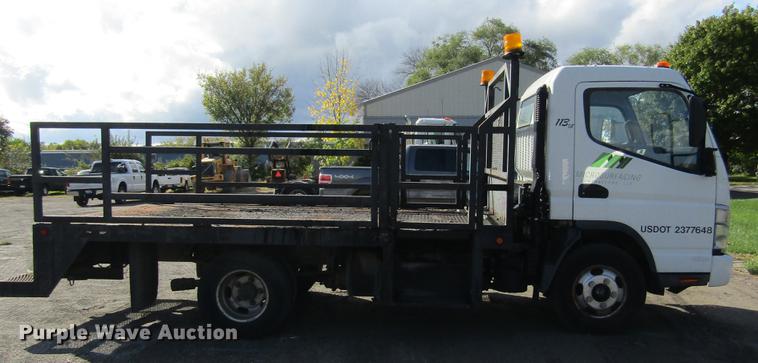 image for item DD2669 2008 Mitsubishi Fuso FE125 flatbed truck