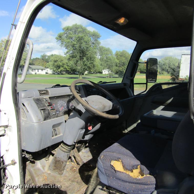 image for item DD2669 2008 Mitsubishi Fuso FE125 flatbed truck