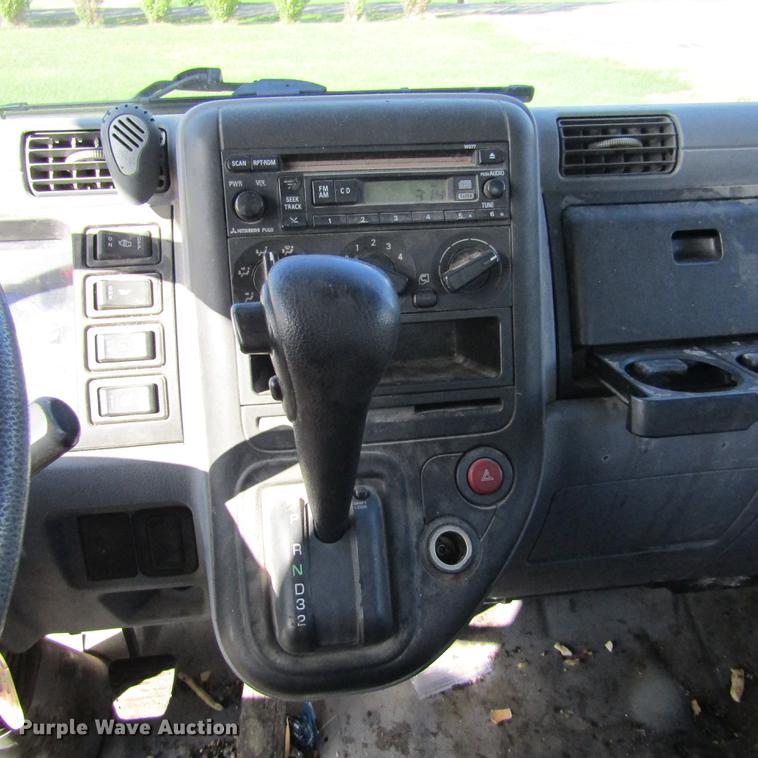 image for item DD2669 2008 Mitsubishi Fuso FE125 flatbed truck