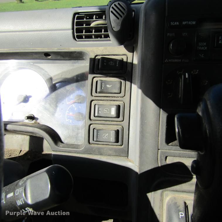 image for item DD2669 2008 Mitsubishi Fuso FE125 flatbed truck