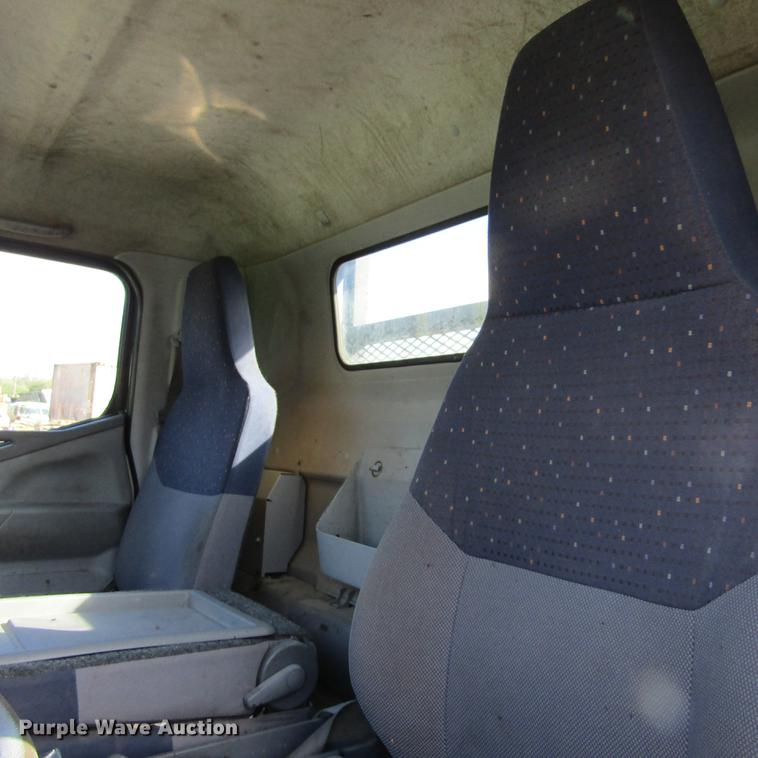 image for item DD2669 2008 Mitsubishi Fuso FE125 flatbed truck