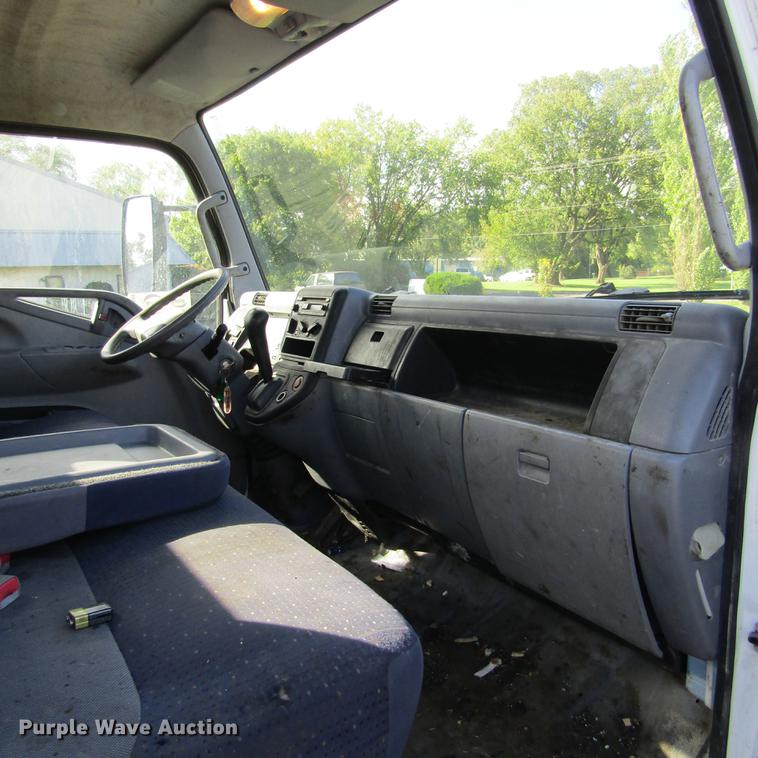 image for item DD2669 2008 Mitsubishi Fuso FE125 flatbed truck