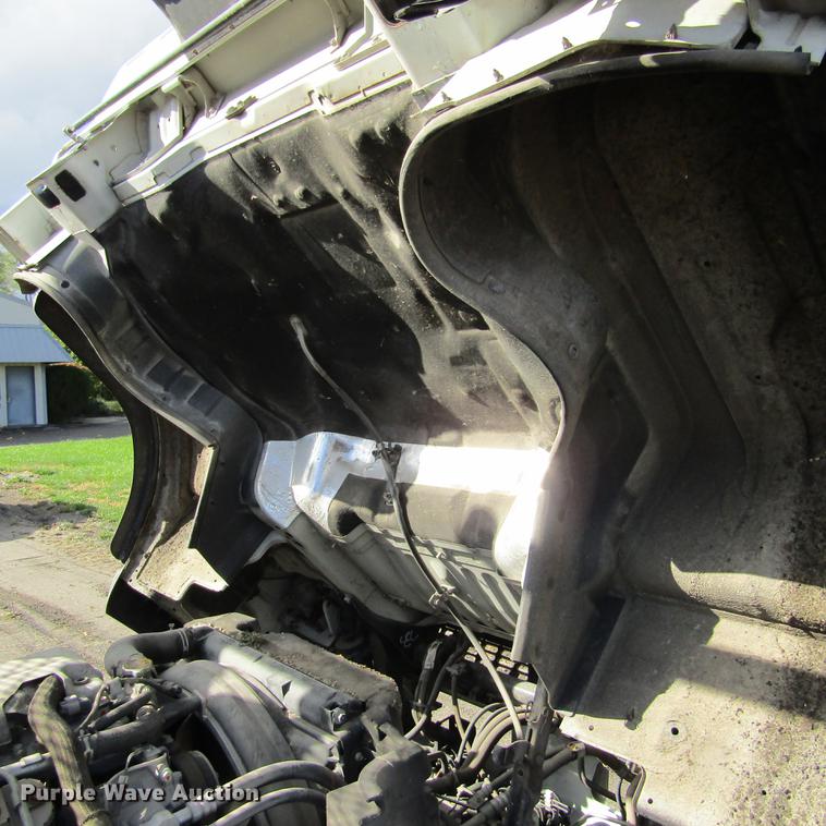 image for item DD2669 2008 Mitsubishi Fuso FE125 flatbed truck