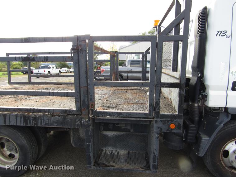image for item DD2669 2008 Mitsubishi Fuso FE125 flatbed truck
