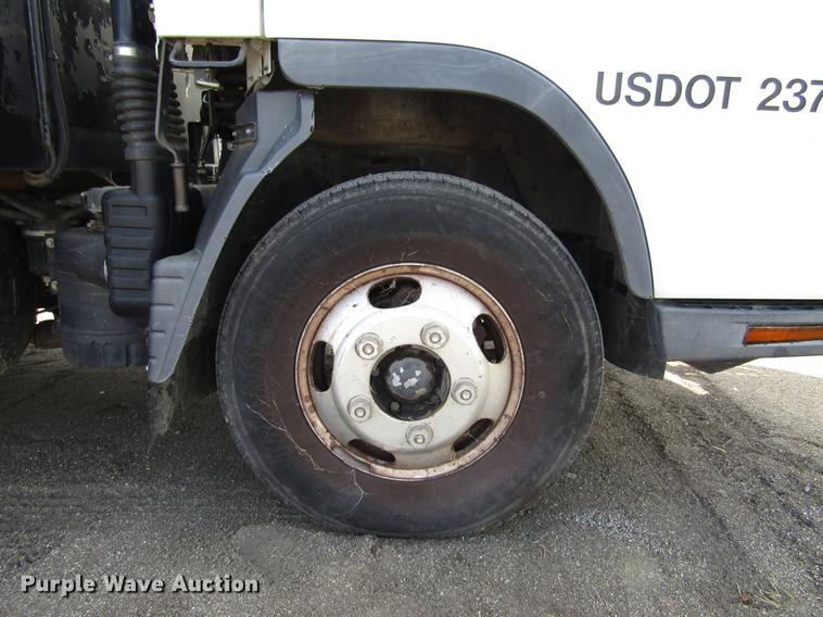 image for item DD2669 2008 Mitsubishi Fuso FE125 flatbed truck