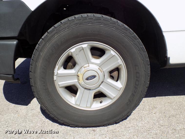 image for item DD3475 2007 Ford F150 SuperCab pickup truck