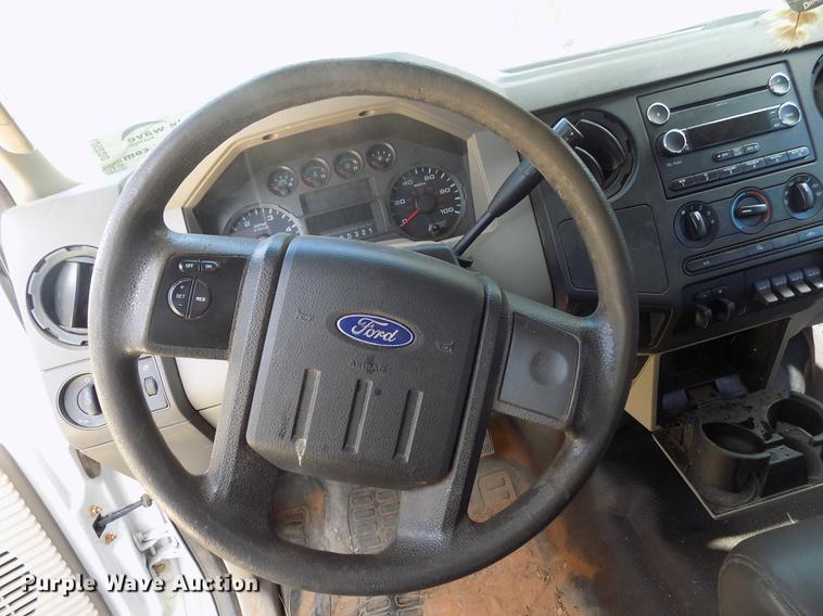 image for item DD3501 2010 Ford F350 Super Duty Crew Cab utility bed pickup truck