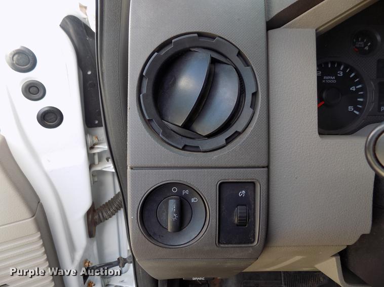 image for item DD3501 2010 Ford F350 Super Duty Crew Cab utility bed pickup truck