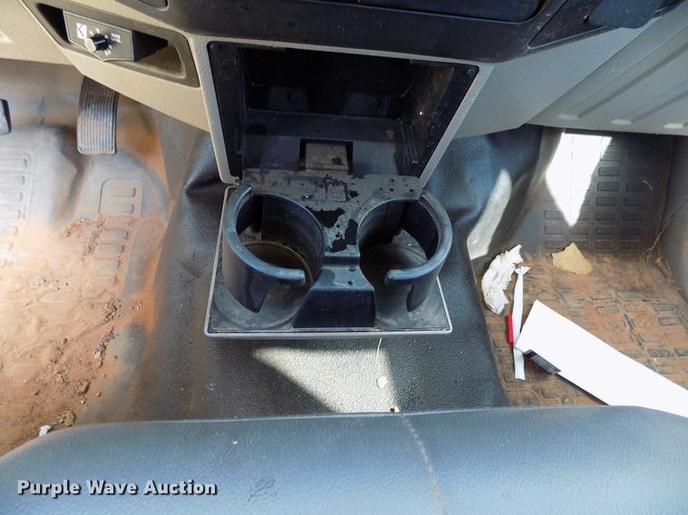 image for item DD3501 2010 Ford F350 Super Duty Crew Cab utility bed pickup truck