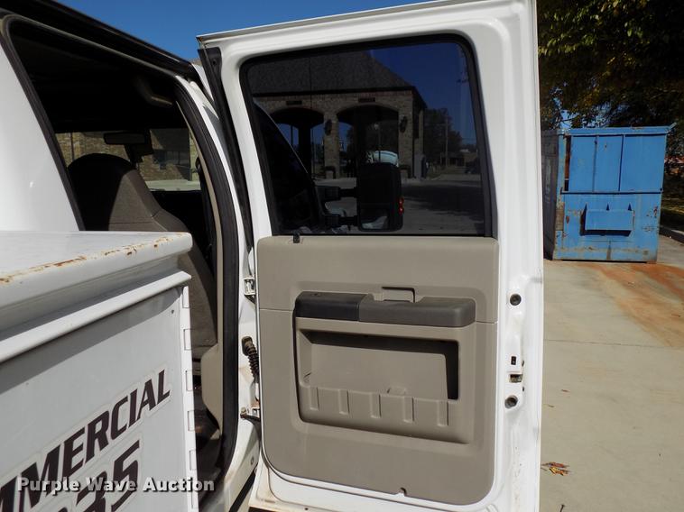 image for item DD3501 2010 Ford F350 Super Duty Crew Cab utility bed pickup truck