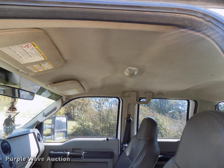 image for item DD3501 2010 Ford F350 Super Duty Crew Cab utility bed pickup truck