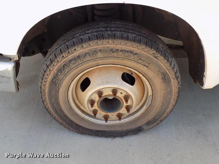 image for item DD3501 2010 Ford F350 Super Duty Crew Cab utility bed pickup truck