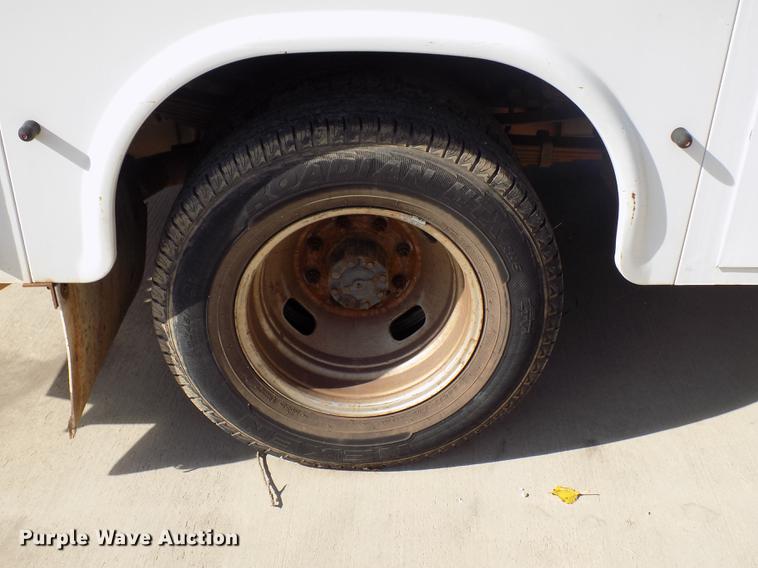 image for item DD3501 2010 Ford F350 Super Duty Crew Cab utility bed pickup truck