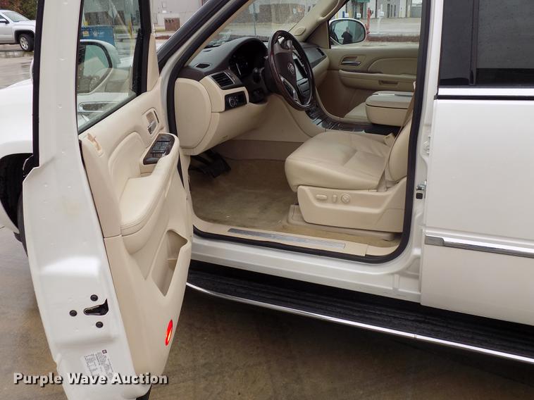 image for item DD3512 2007 Cadillac Escalade SUV