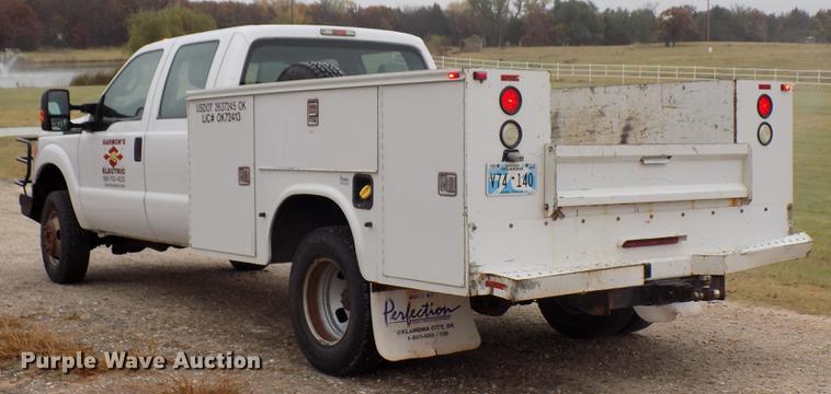 image for item DD3513 2013 Ford F350 Super Duty Crew Cab utility bed pickup truck