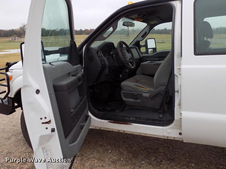 image for item DD3513 2013 Ford F350 Super Duty Crew Cab utility bed pickup truck