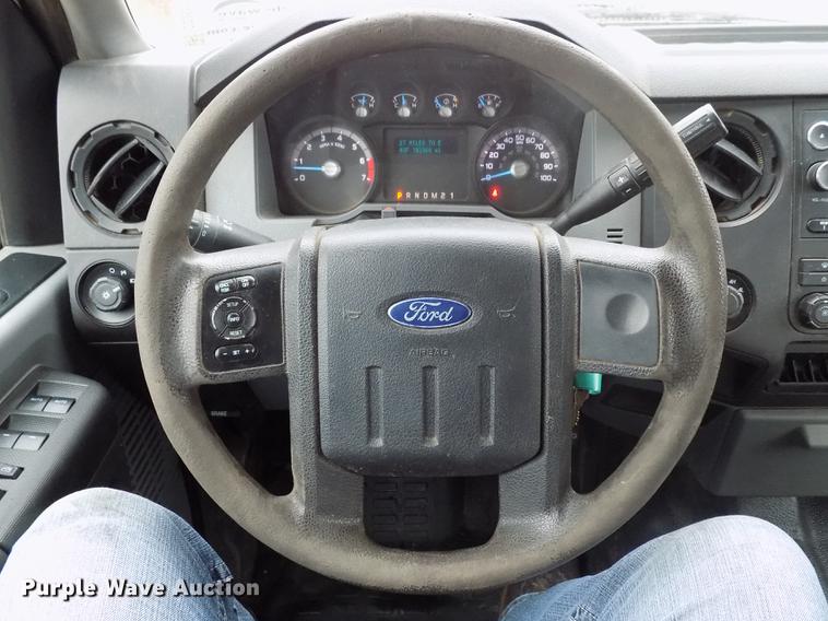 image for item DD3513 2013 Ford F350 Super Duty Crew Cab utility bed pickup truck