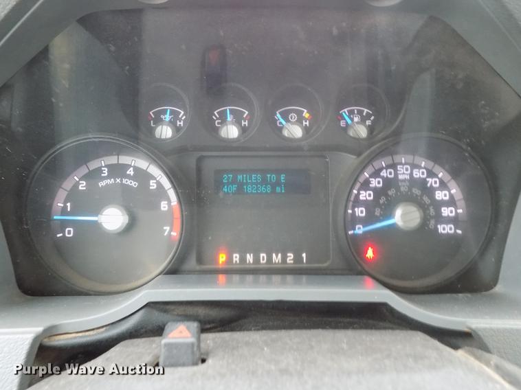 image for item DD3513 2013 Ford F350 Super Duty Crew Cab utility bed pickup truck