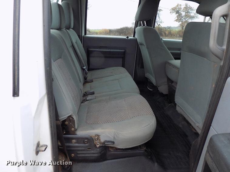 image for item DD3513 2013 Ford F350 Super Duty Crew Cab utility bed pickup truck