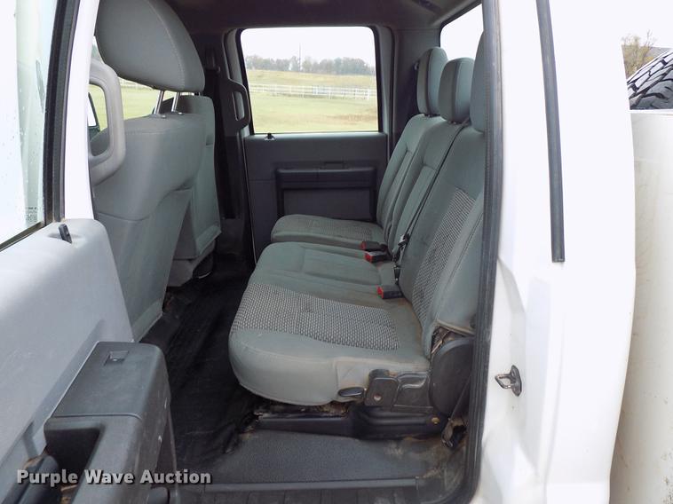 image for item DD3513 2013 Ford F350 Super Duty Crew Cab utility bed pickup truck