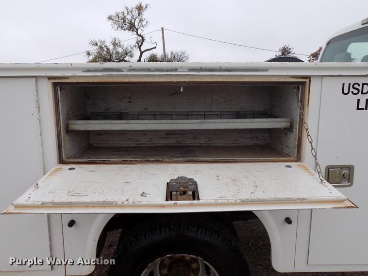 image for item DD3513 2013 Ford F350 Super Duty Crew Cab utility bed pickup truck