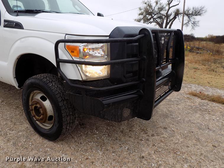 image for item DD3513 2013 Ford F350 Super Duty Crew Cab utility bed pickup truck