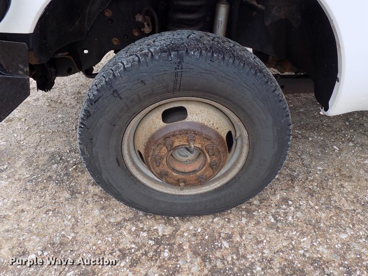 image for item DD3513 2013 Ford F350 Super Duty Crew Cab utility bed pickup truck