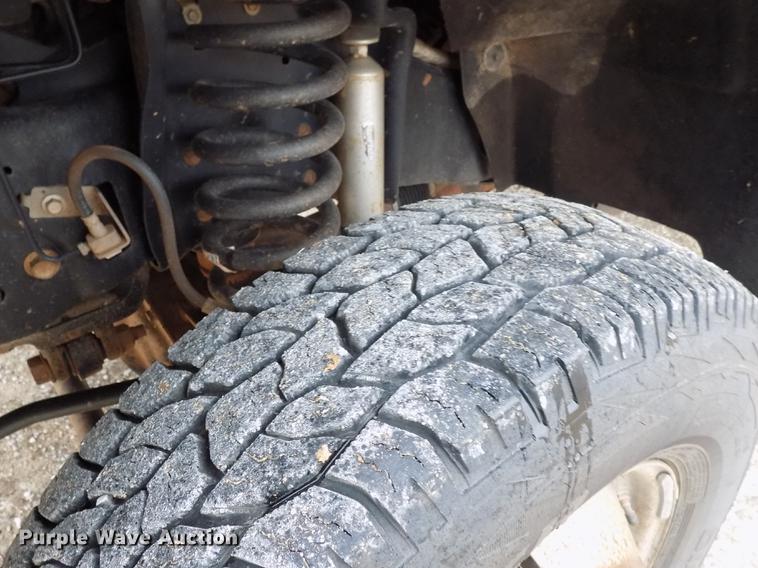 image for item DD3513 2013 Ford F350 Super Duty Crew Cab utility bed pickup truck