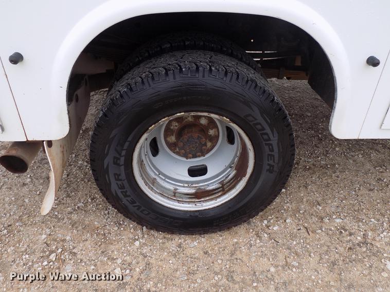 image for item DD3513 2013 Ford F350 Super Duty Crew Cab utility bed pickup truck