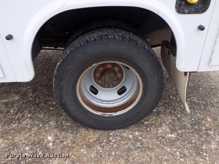 image for item DD3513 2013 Ford F350 Super Duty Crew Cab utility bed pickup truck