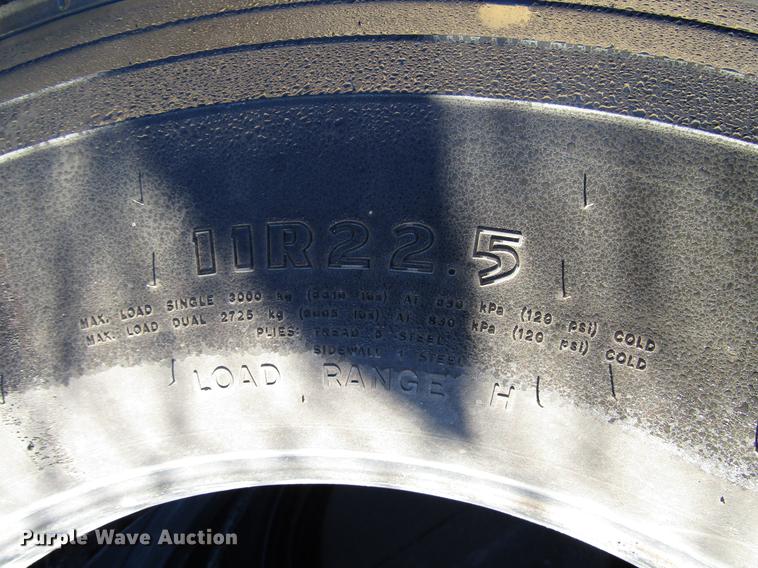 image for item DD3739 (20) tires