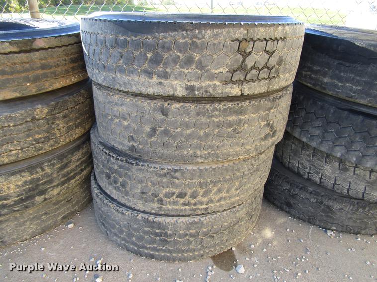 image for item DD3739 (20) tires