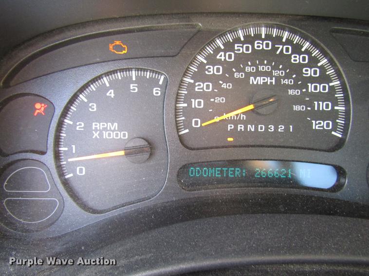 image for item DD3758 2006 Chevrolet Silverado 1500 pickup truck