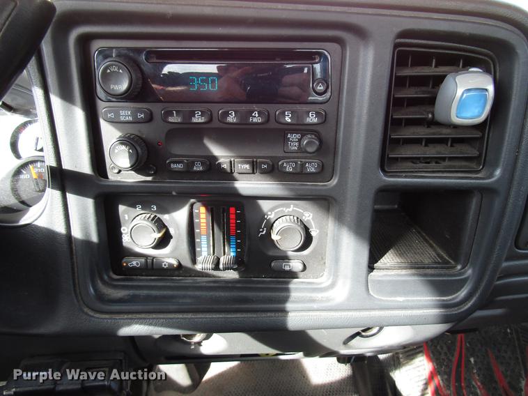 image for item DD3758 2006 Chevrolet Silverado 1500 pickup truck