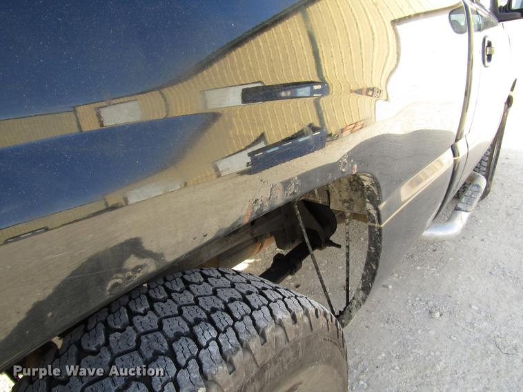 image for item DD3758 2006 Chevrolet Silverado 1500 pickup truck
