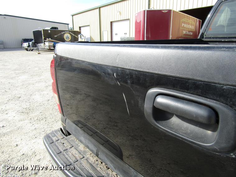 image for item DD3758 2006 Chevrolet Silverado 1500 pickup truck