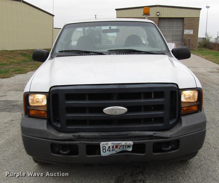 image for item DD3780 2006 Ford F250 Super Duty service truck