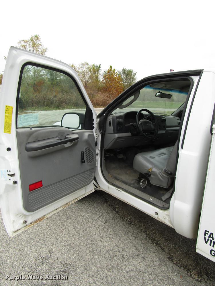 image for item DD3780 2006 Ford F250 Super Duty service truck