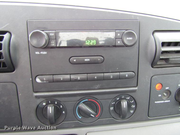 image for item DD3780 2006 Ford F250 Super Duty service truck