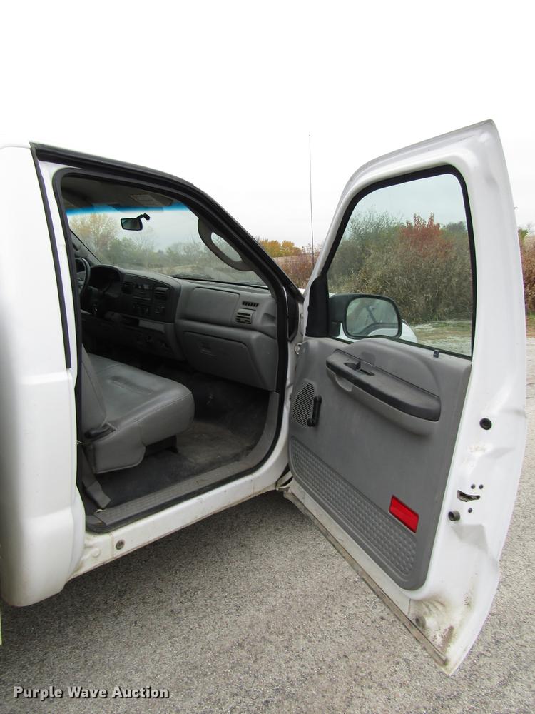 image for item DD3780 2006 Ford F250 Super Duty service truck