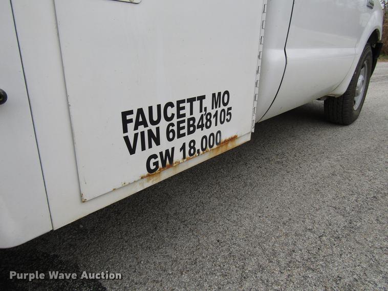 image for item DD3780 2006 Ford F250 Super Duty service truck