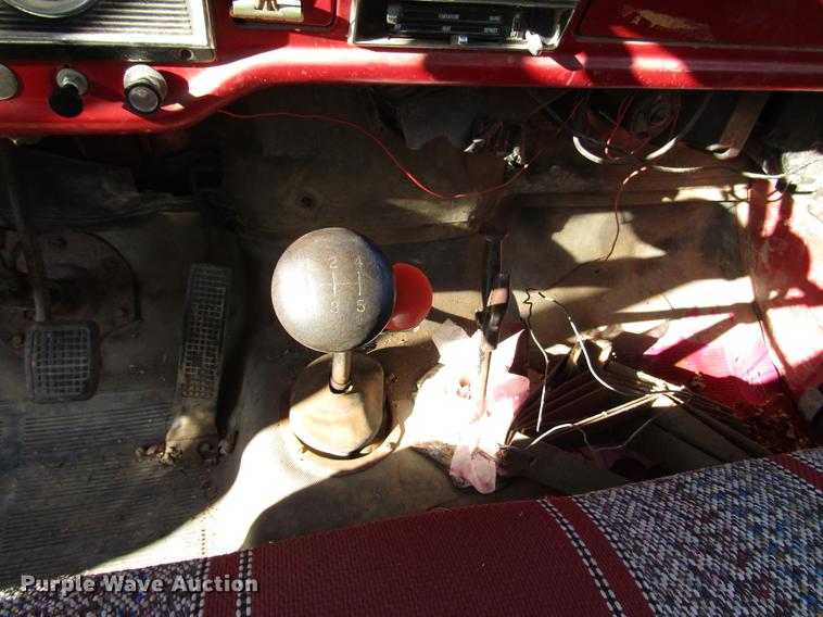 image for item DD3789 1973 Ford F600 flatbed truck