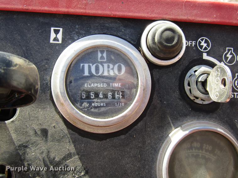 image for item DD3794 Toro Groundsmaster 327 lawn mower