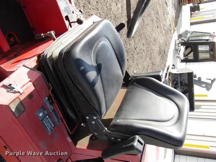 image for item DD3794 Toro Groundsmaster 327 lawn mower