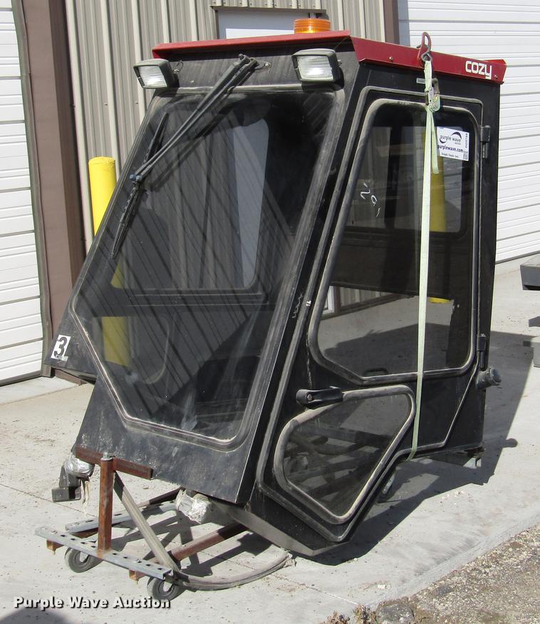 image for item DD3794 Toro Groundsmaster 327 lawn mower