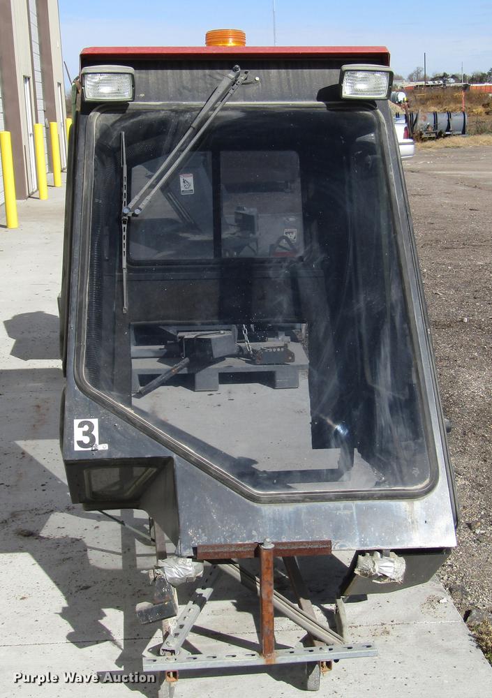 image for item DD3794 Toro Groundsmaster 327 lawn mower