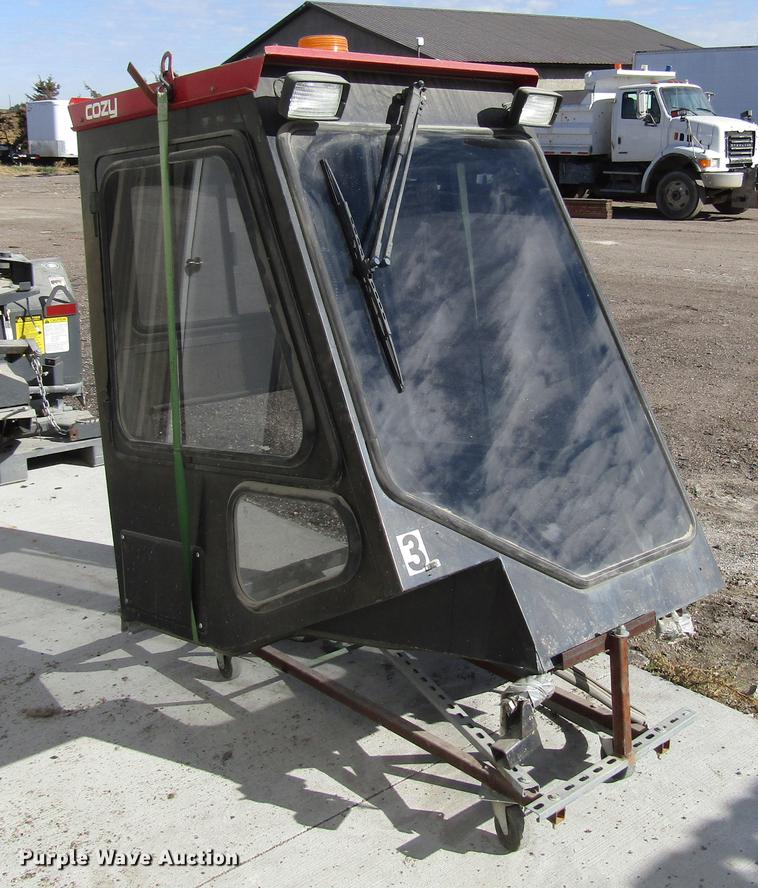 image for item DD3794 Toro Groundsmaster 327 lawn mower