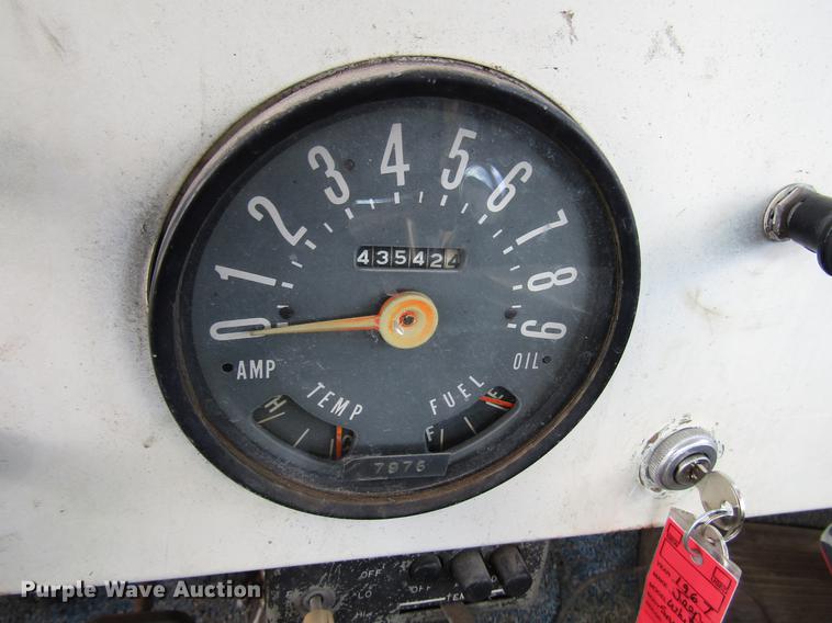 image for item DD3795 1966 Jeep 8322 SUV