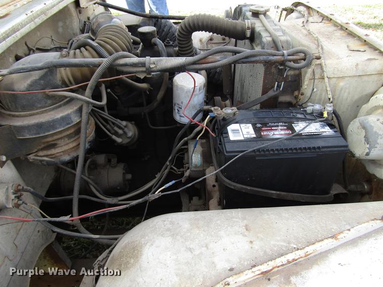 image for item DD3795 1966 Jeep 8322 SUV