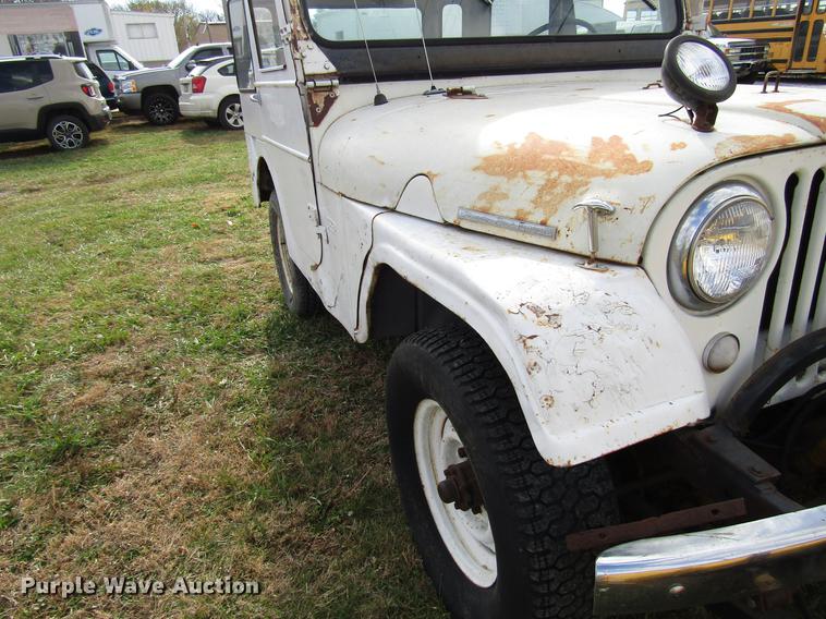 image for item DD3795 1966 Jeep 8322 SUV